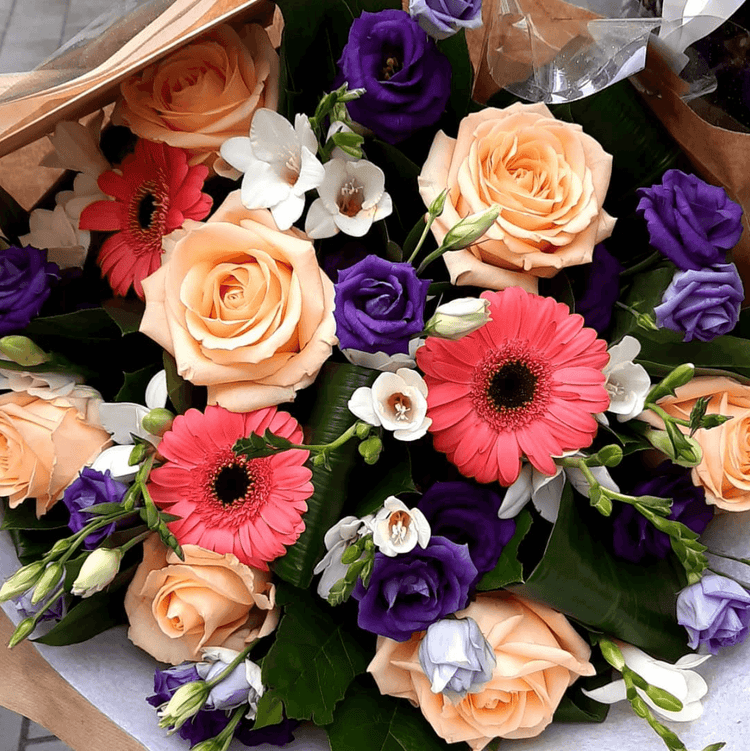 Faites plaisir, offrez un bouquet de fleurs | Mons